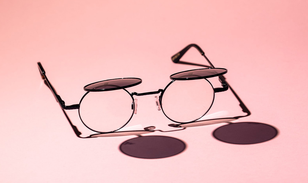 卡博尼防蓝光眼镜：护眼新选择