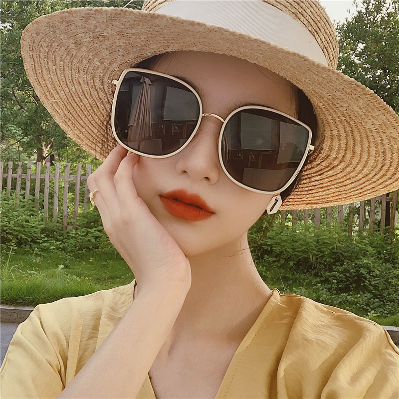 2021年白框gm墨镜女款太阳眼镜夏海边新款潮防紫外线大脸显瘦网红